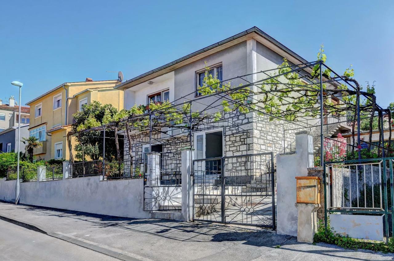 Ferienwohnung Apartman M Pula Exterior foto